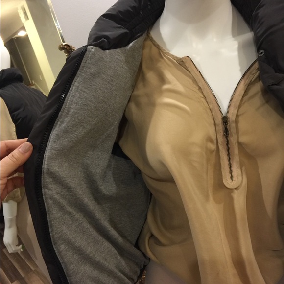 Gap vest 🎉🎉🎉 sold 🎉🎉 - Picture 4 of 6